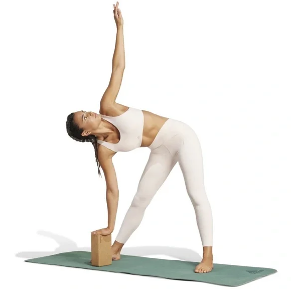 NWT adidas Women's All Me Luxe 7/8 Leggings. Size Small. - Picture 1 of 9